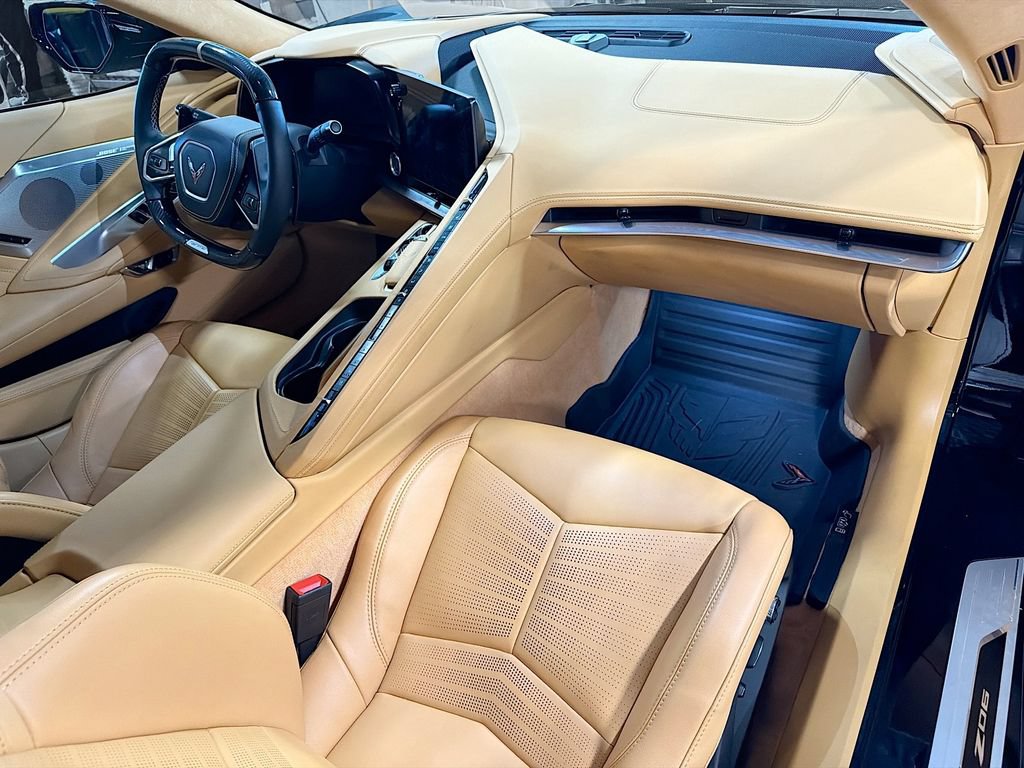 Used 2024 Chevrolet Corvette Z06 RWD image 27