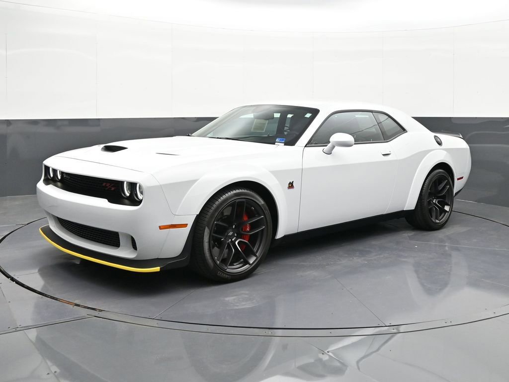 Used 2022 Dodge Challenger R/T Scat Pack RWD image 1