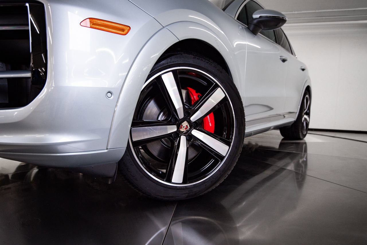 New 2026 Porsche Cayenne S AWD/4WD image 12
