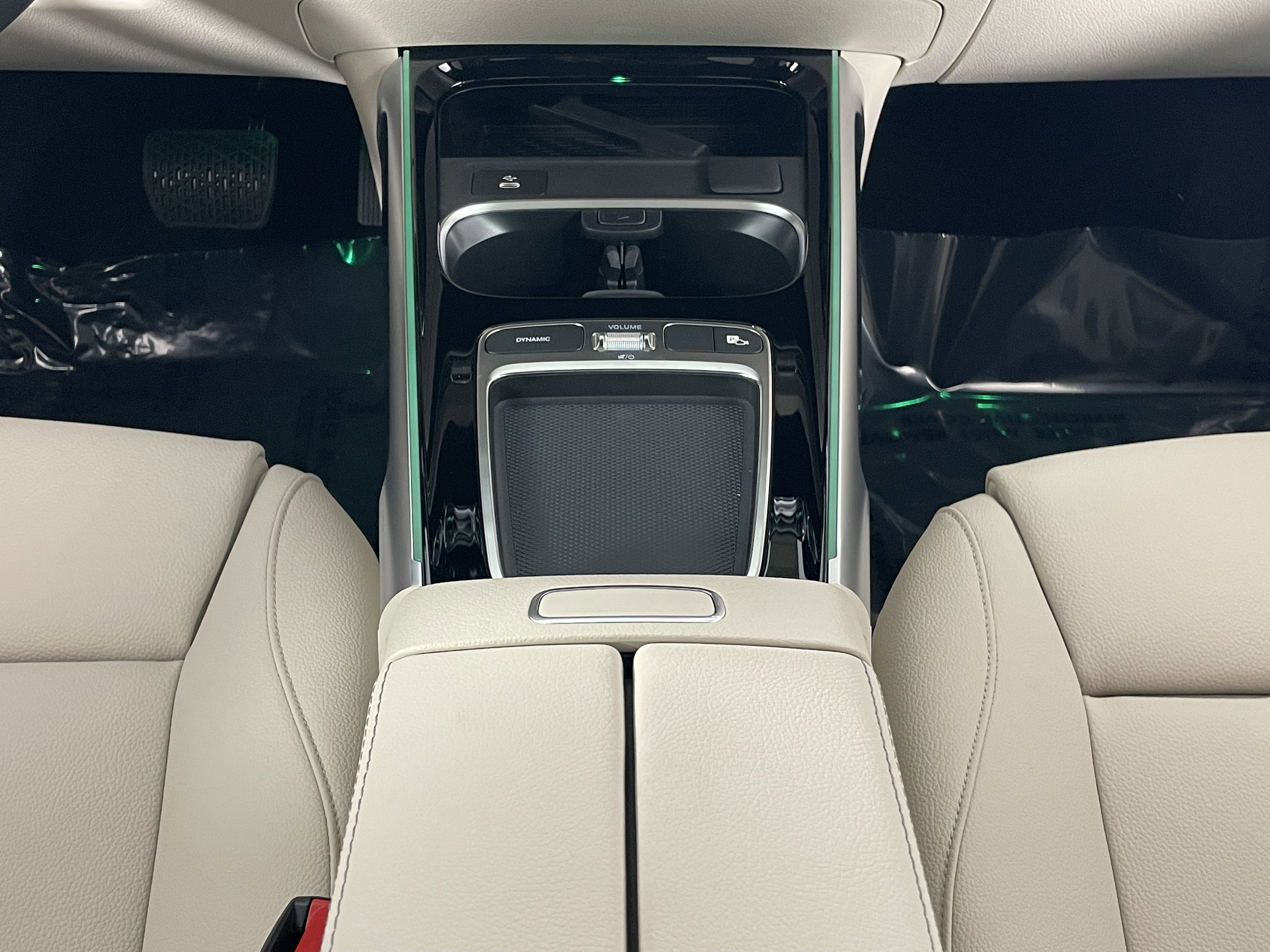 New 2026 Mercedes-Benz GLB 250 image 18