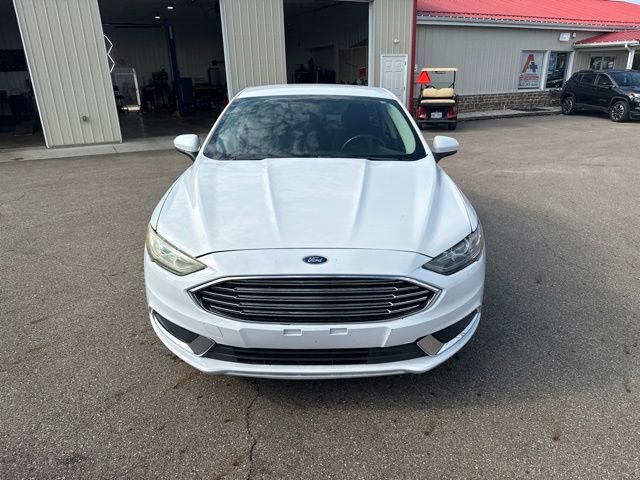 Used 2018 Ford Fusion SE w/ Fusion SE Technology Package FWD image 8