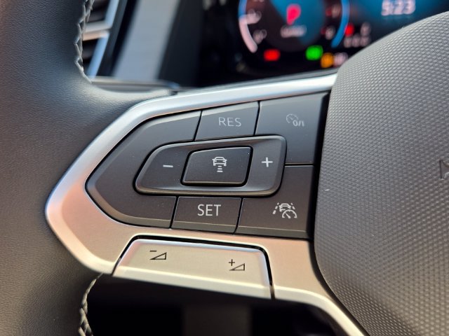 New 2026 Volkswagen Atlas Cross Sport SE FWD image 23