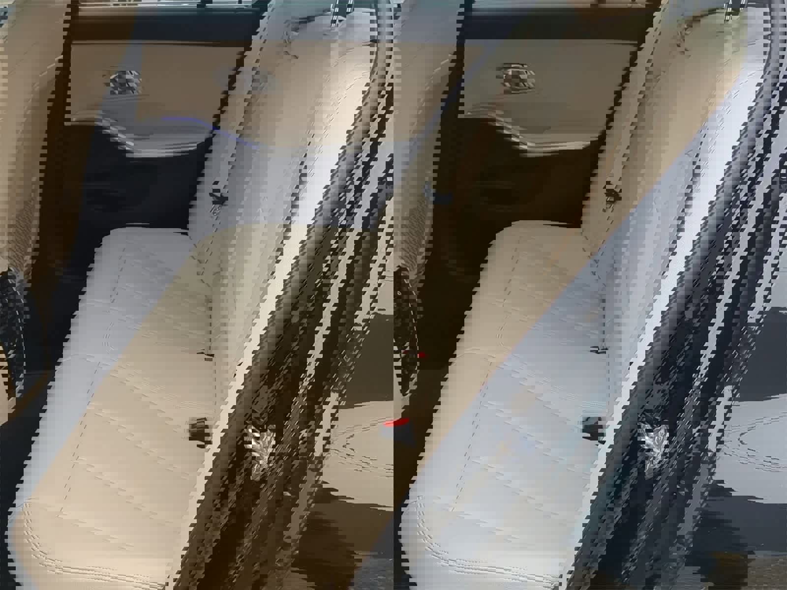 Used 2019 BMW 330i xDrive Sedan w/ Convenience Package image 26