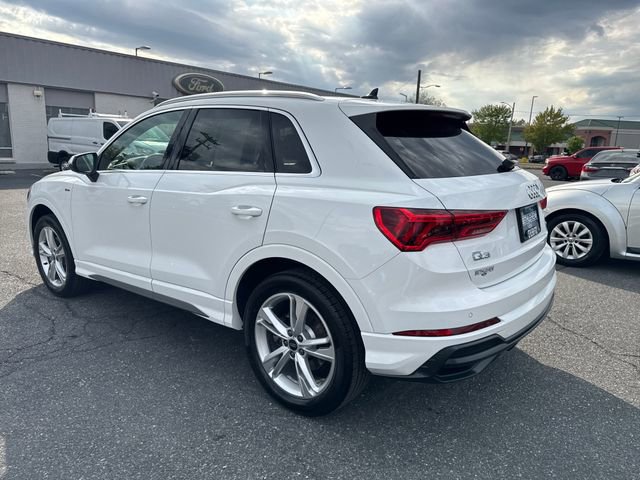 Used 2022 Audi Q3 2.0T Premium w/ Convenience Package AWD/4WD image 3