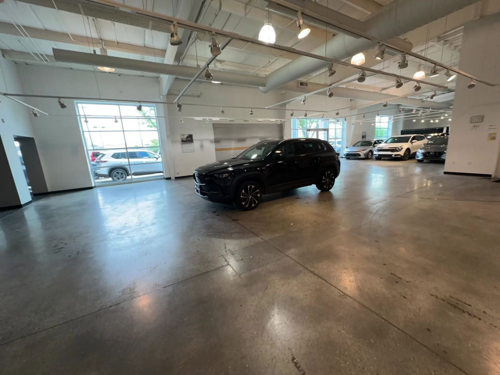 Used 2025 MAZDA CX-50 2.5 Hybrid w/ Premium Plus Pkg AWD/4WD image 14