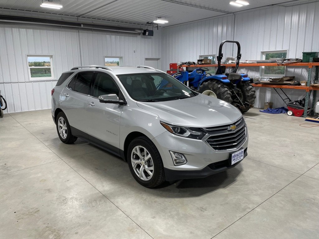 Used 2021 Chevrolet Equinox Premier image 2