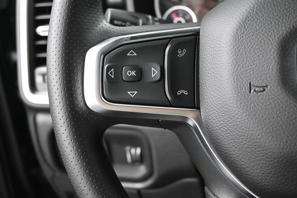 New 2026 RAM 1500 Express AWD/4WD image 24