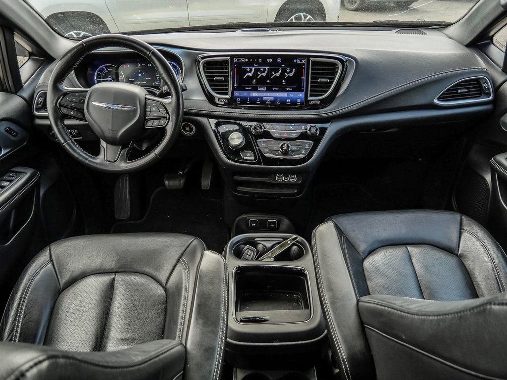Used 2021 Chrysler Pacifica Touring-L w/ S Appearance Package image 23