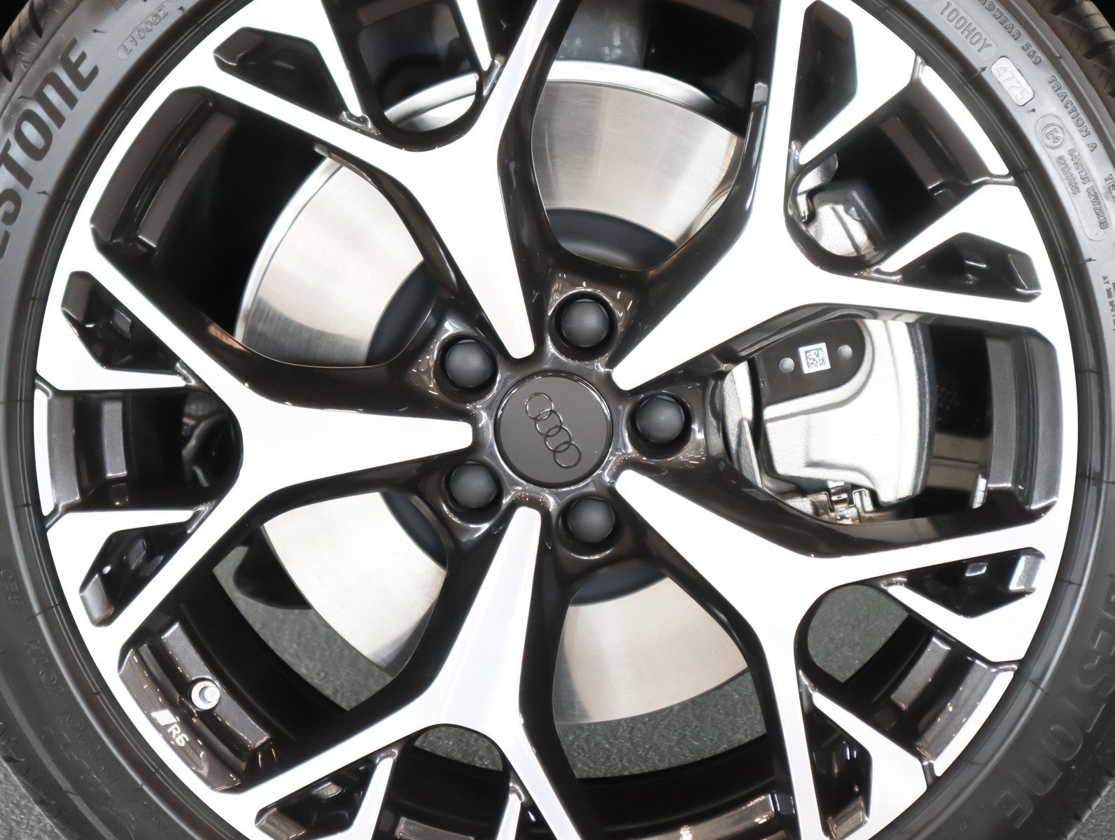 New 2026 Audi A6 Premium Plus AWD/4WD image 7