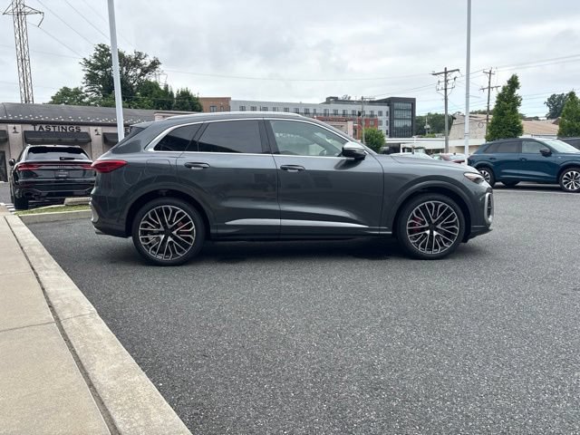 New 2026 Audi SQ5 Premium Plus AWD/4WD image 6