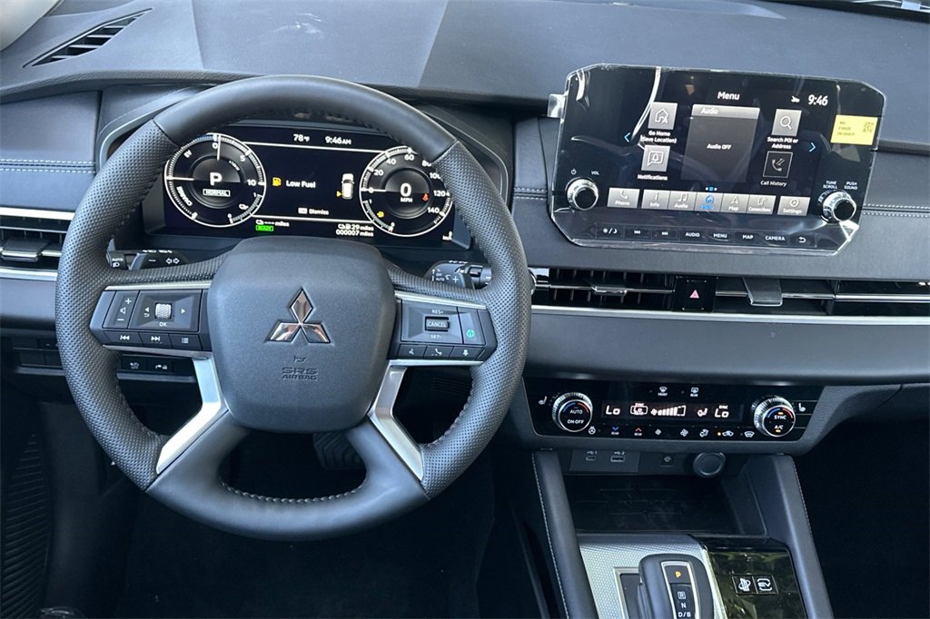 New 2025 Mitsubishi Outlander SEL image 15
