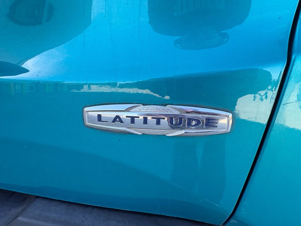 Used 2020 Jeep Renegade Latitude FWD image 26