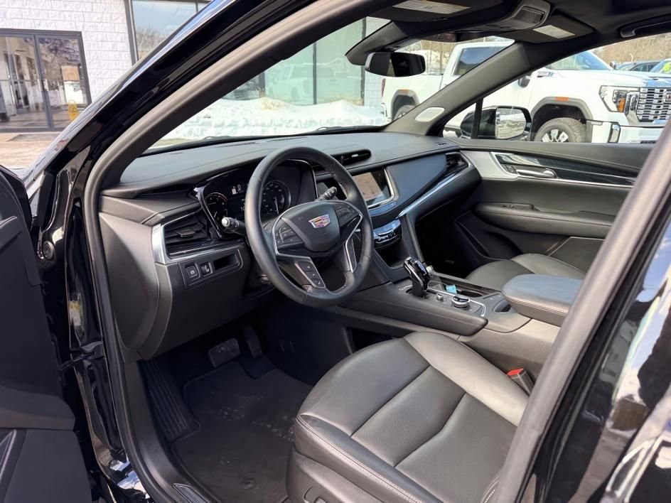 Certified 2025 Cadillac XT5 Premium Luxury image 18