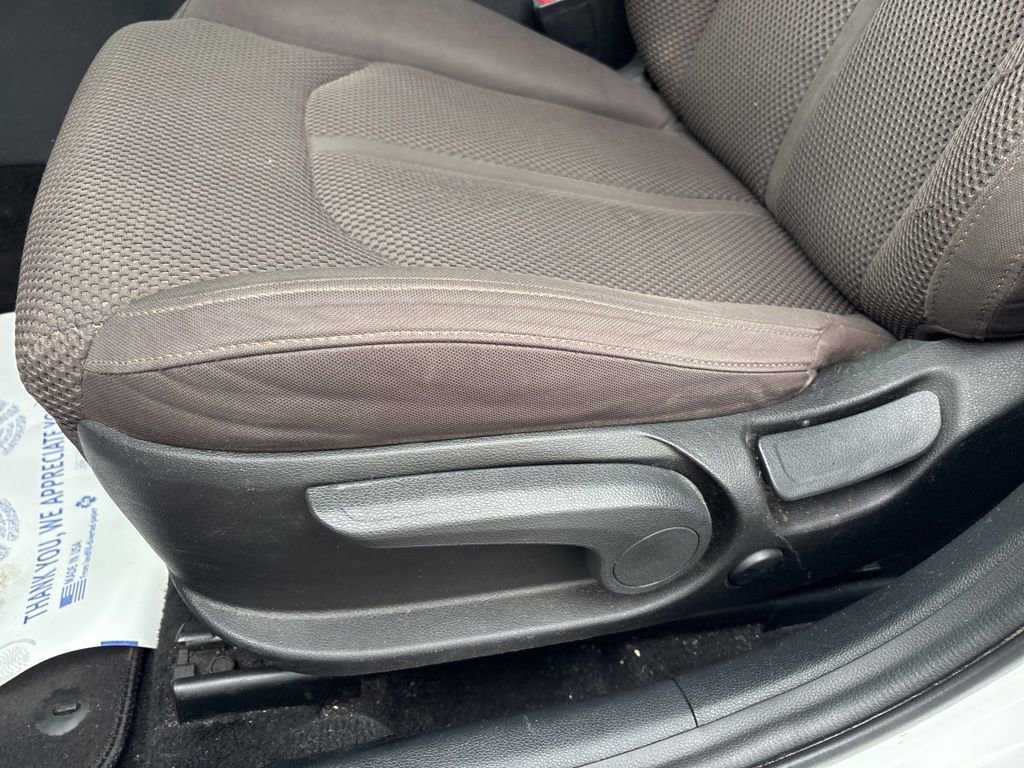 Used 2020 Kia Optima LX image 23