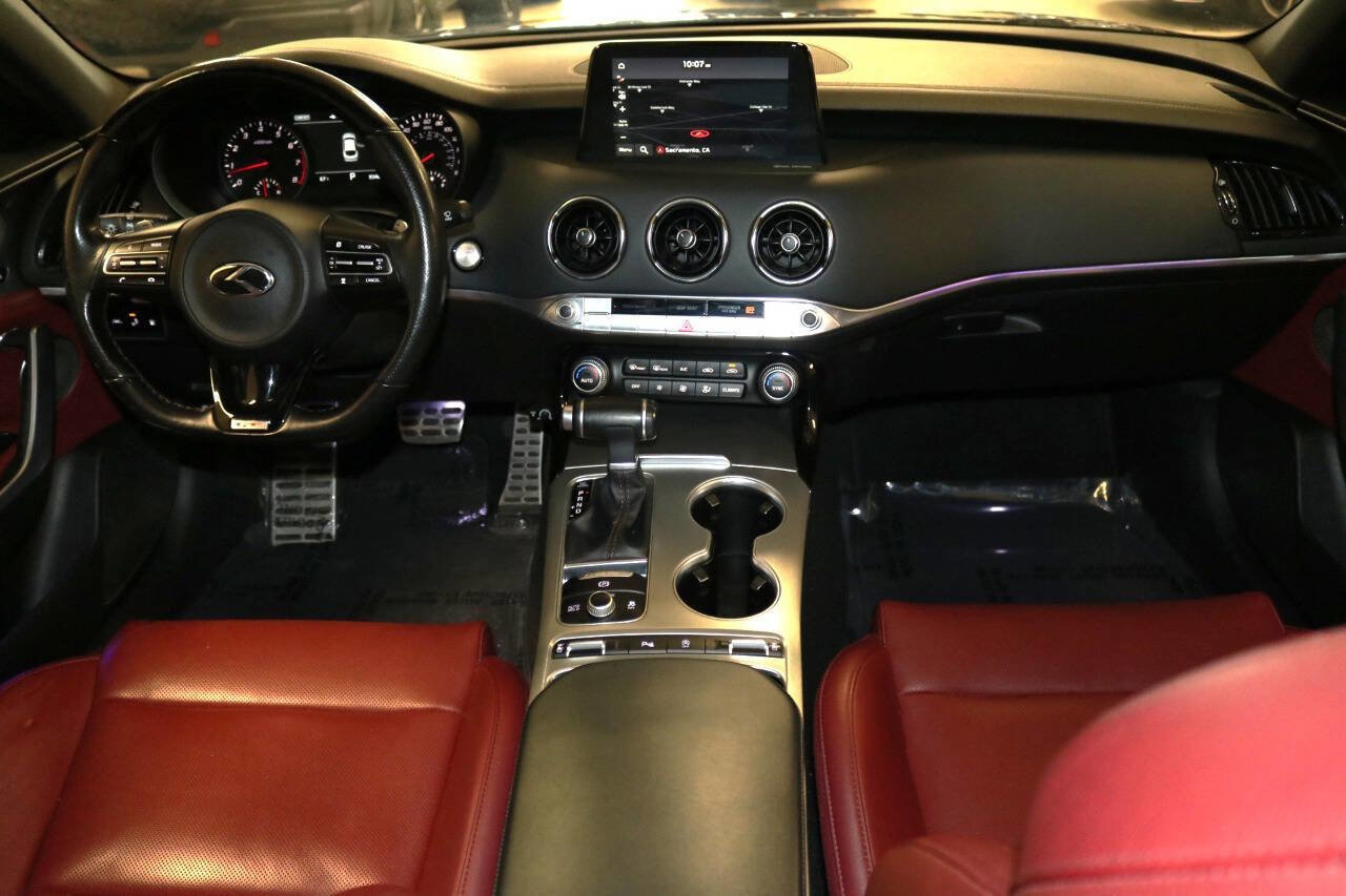 Used 2019 Kia Stinger GT1 RWD image 16