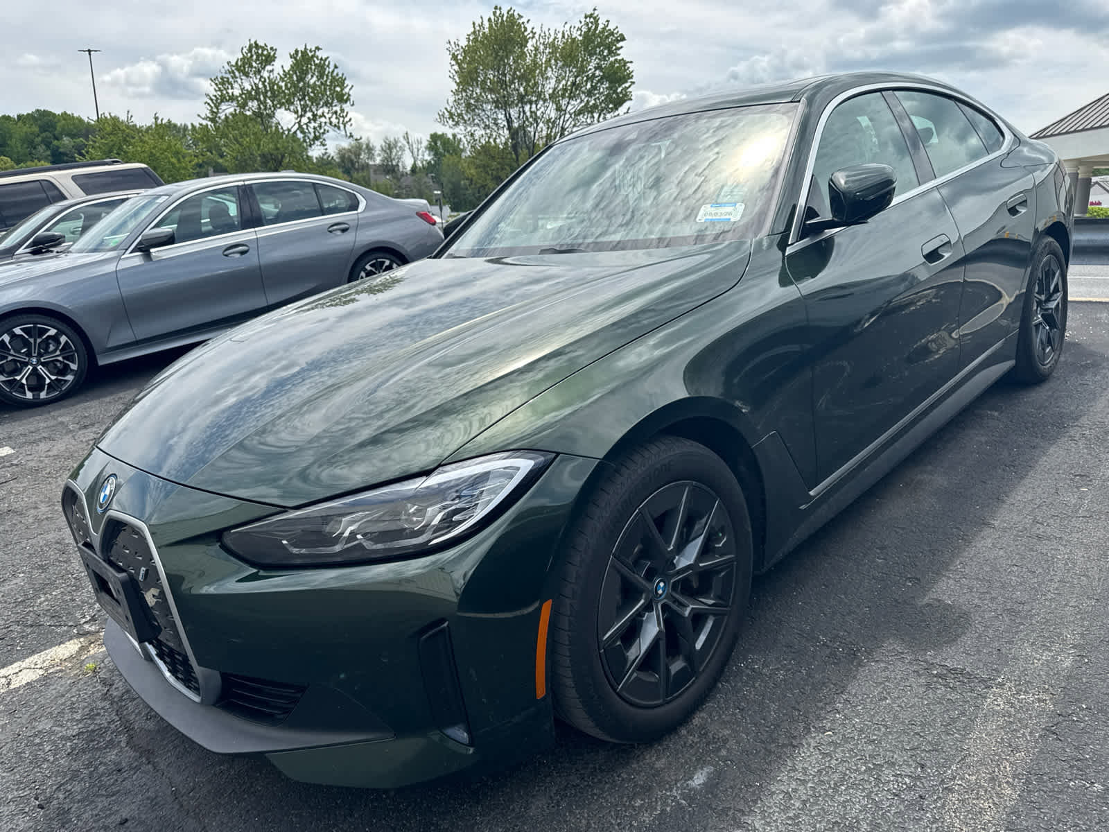 Certified 2023 BMW i4 eDrive35 w/ Premium Package RWD image 3