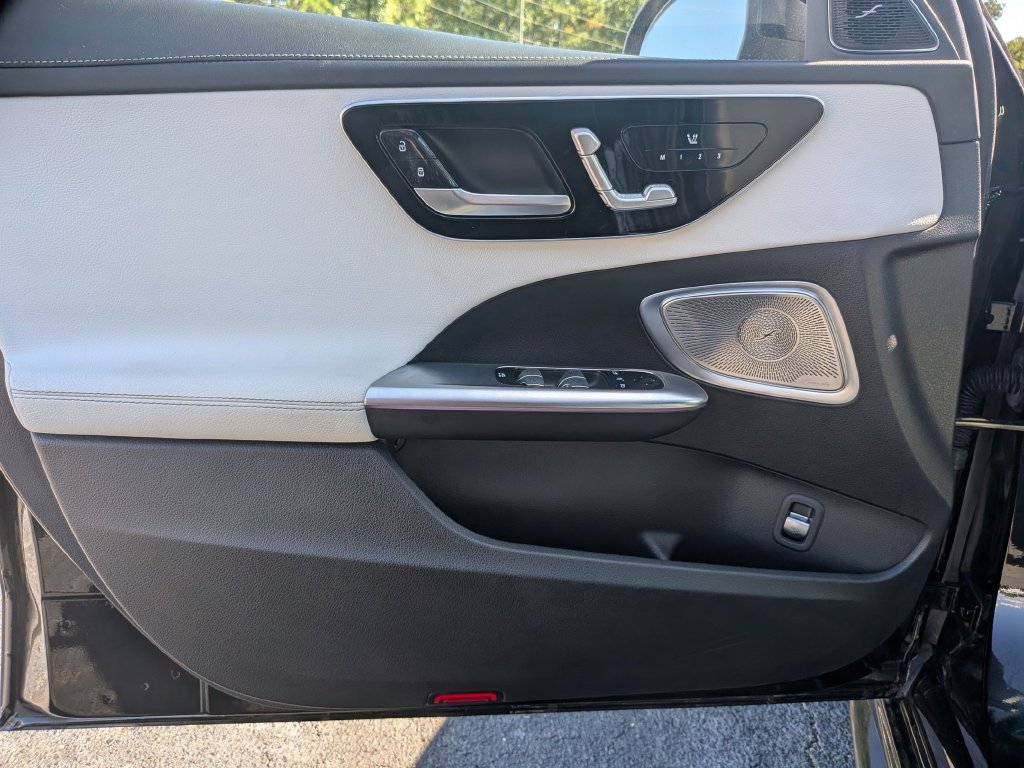 Used 2022 Mercedes-Benz C 300 Sedan image 14