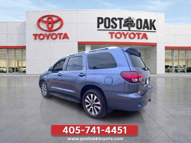 Used 2018 Toyota Sequoia SR5 w/ Premium Package AWD/4WD image 4