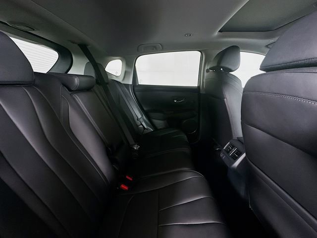 Used 2025 Acura ADX FWD image 26