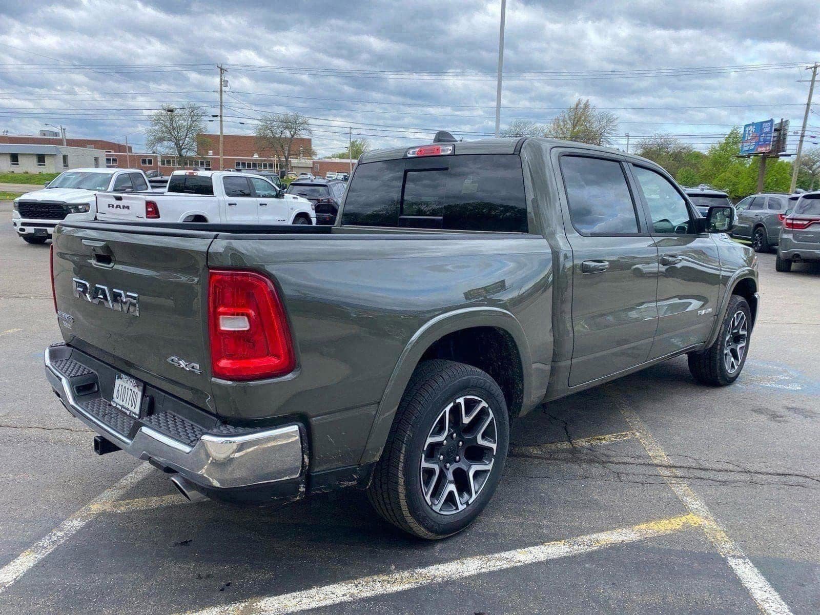 Used 2026 RAM 1500 Laramie AWD/4WD image 5