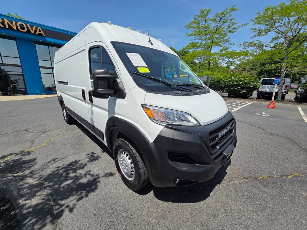 Used 2026 RAM ProMaster 2500 w/ Convenience Group FWD image 3