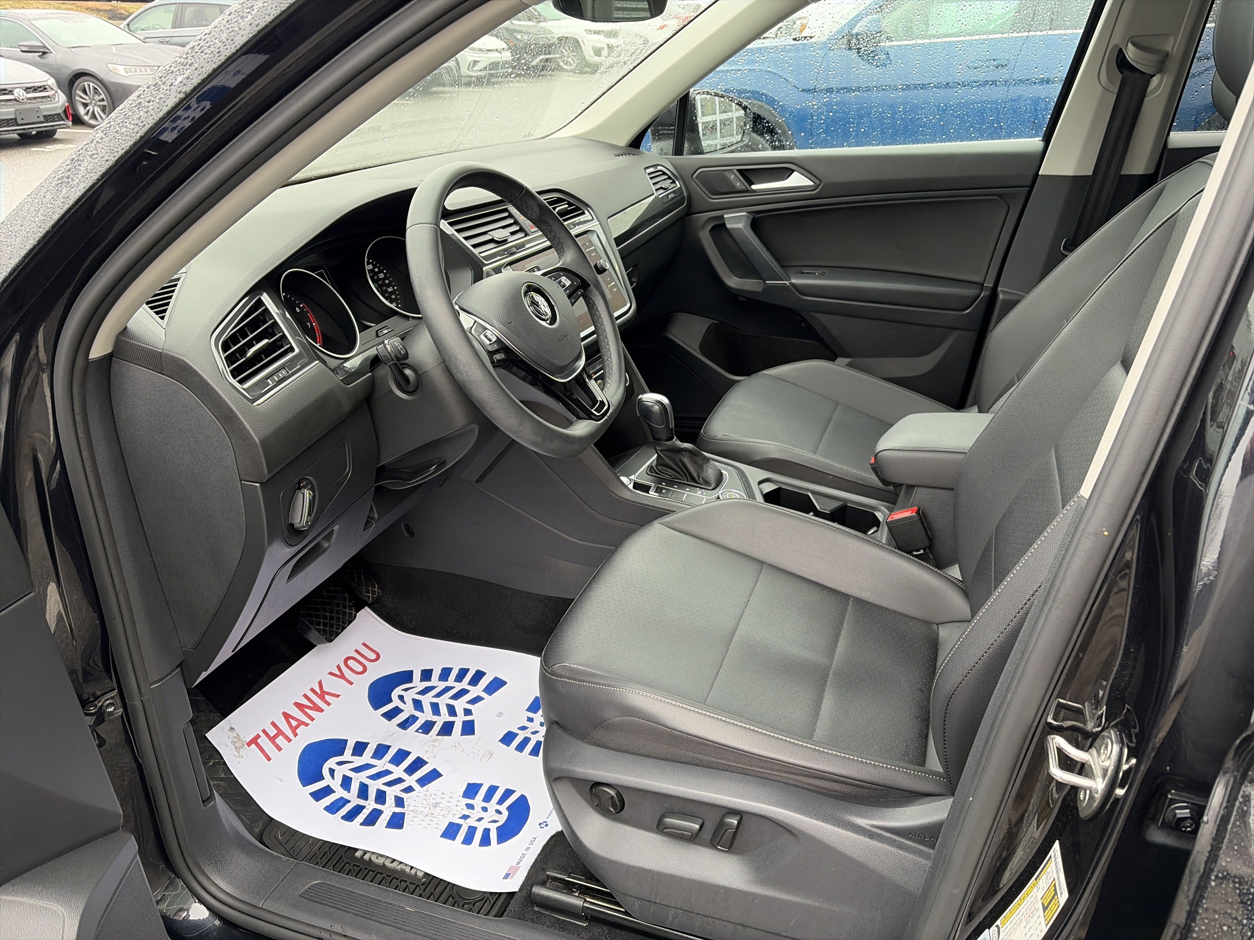 Used 2020 Volkswagen Tiguan SE image 12