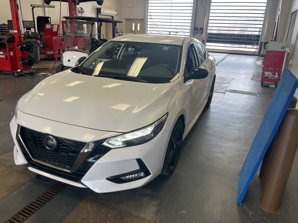 Used 2023 Nissan Sentra SR w/ Trunk Package image 4