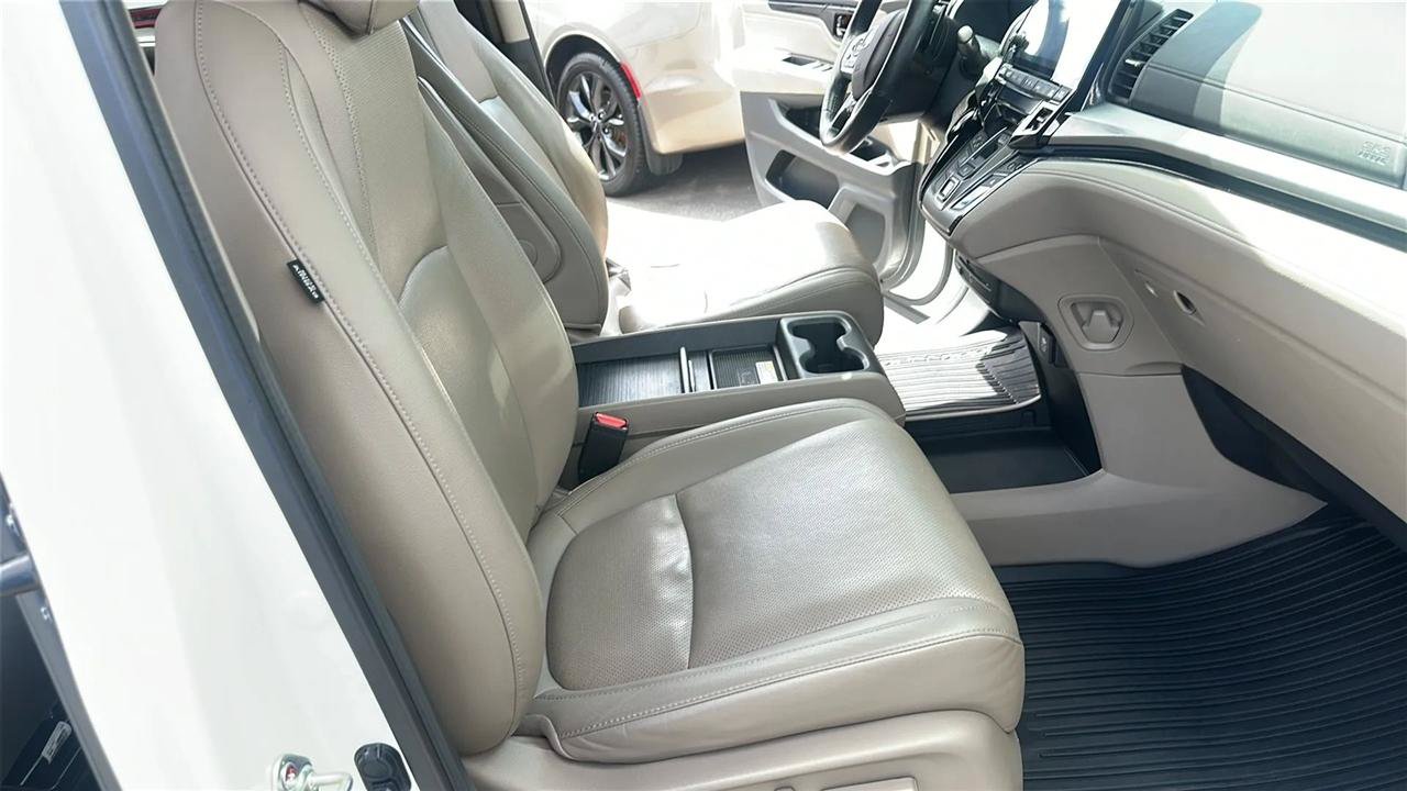 Used 2018 Honda Odyssey Elite image 34