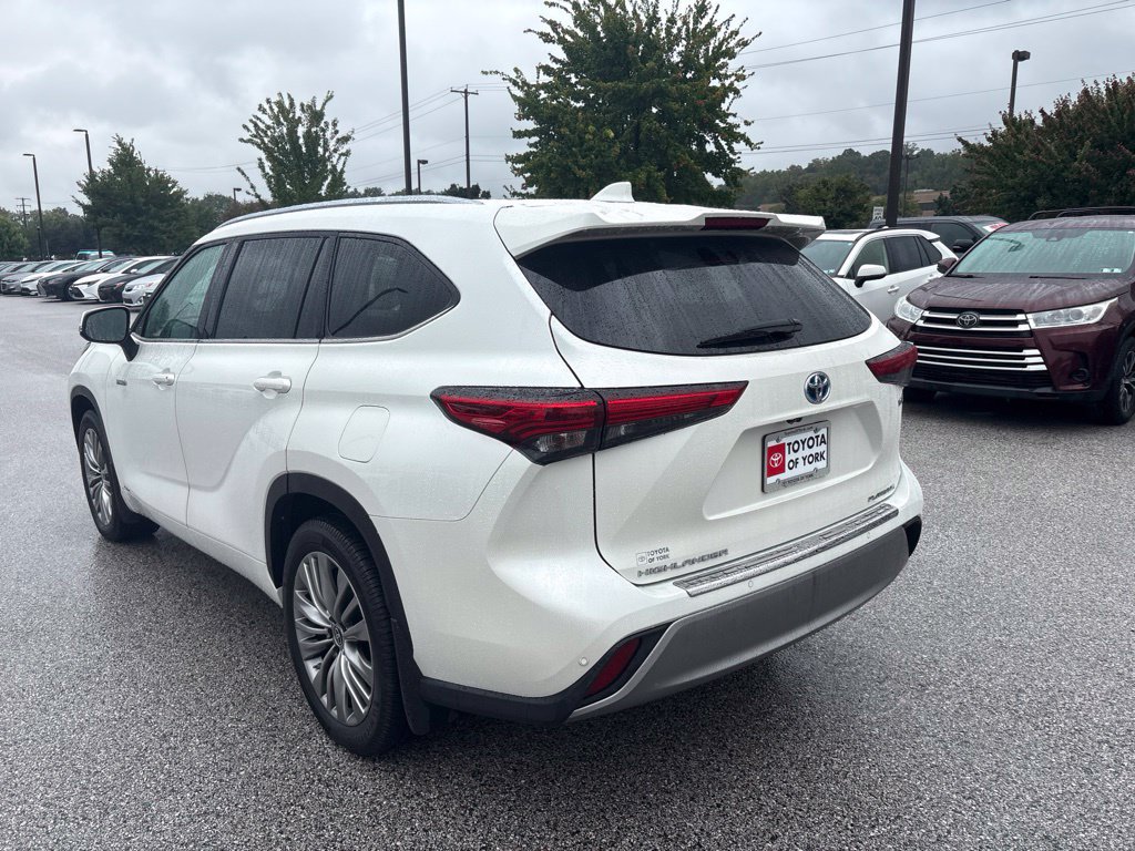 Used 2021 Toyota Highlander Platinum AWD/4WD image 5