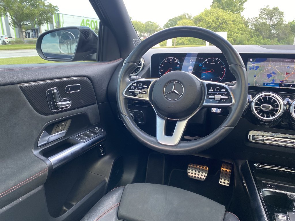Certified 2021 Mercedes-Benz GLA 250 4MATIC w/ Premium Package image 3