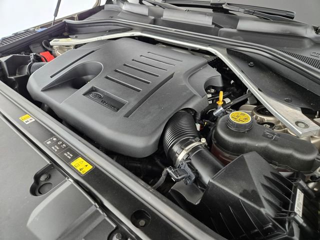 Certified 2023 Land Rover Range Rover SE AWD/4WD image 19