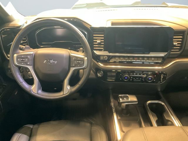 Used 2023 Chevrolet Silverado 1500 LT Trail Boss w/ LT Trail Boss Premium Package AWD/4WD image 10