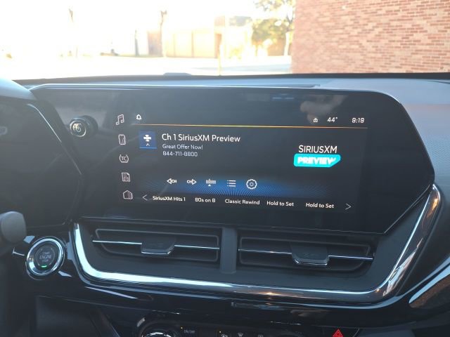 New 2026 Chevrolet Trax RS w/ Sunroof Package FWD image 12