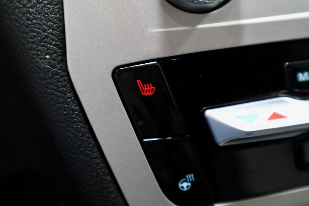 Certified 2023 Ford Explorer XLT w/ Equipment Group 202A image 5