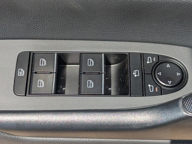 Used 2025 MAZDA CX-50 AWD 2.5 S w/ Weather Package image 17