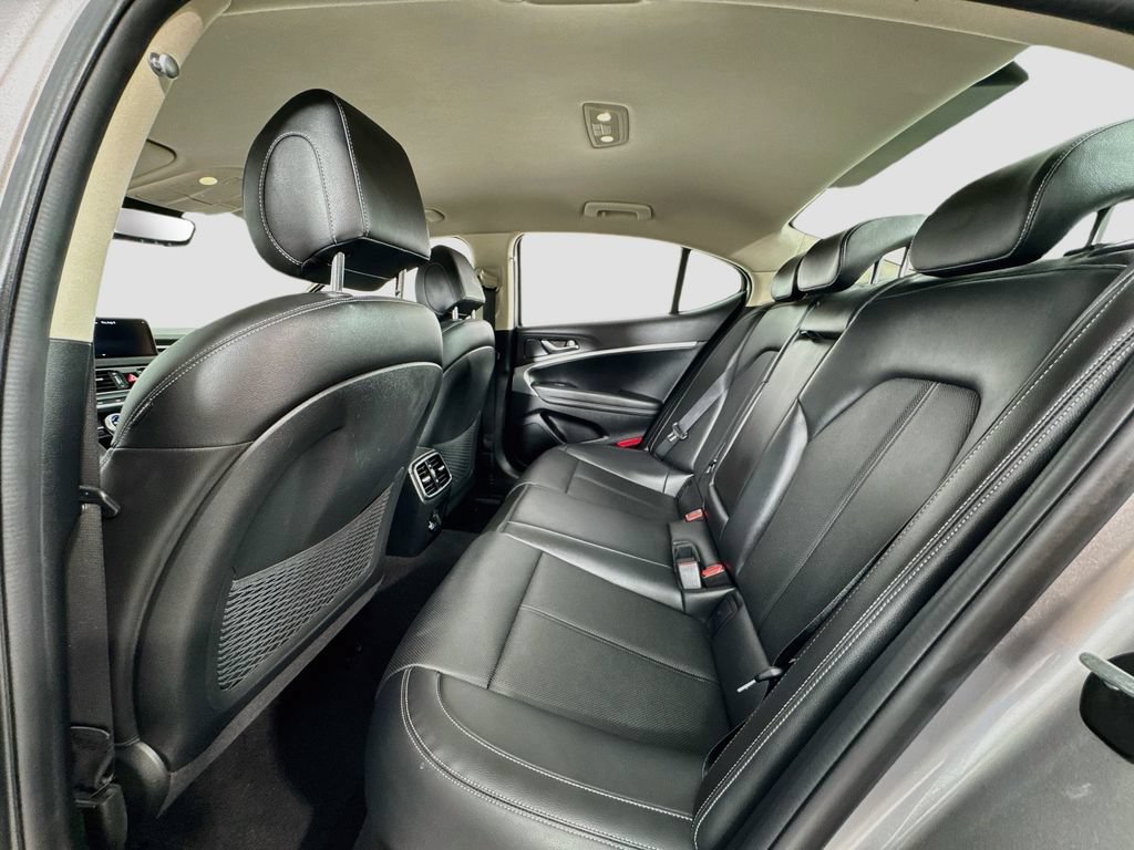Used 2022 Genesis G70 2.0T AWD/4WD image 13