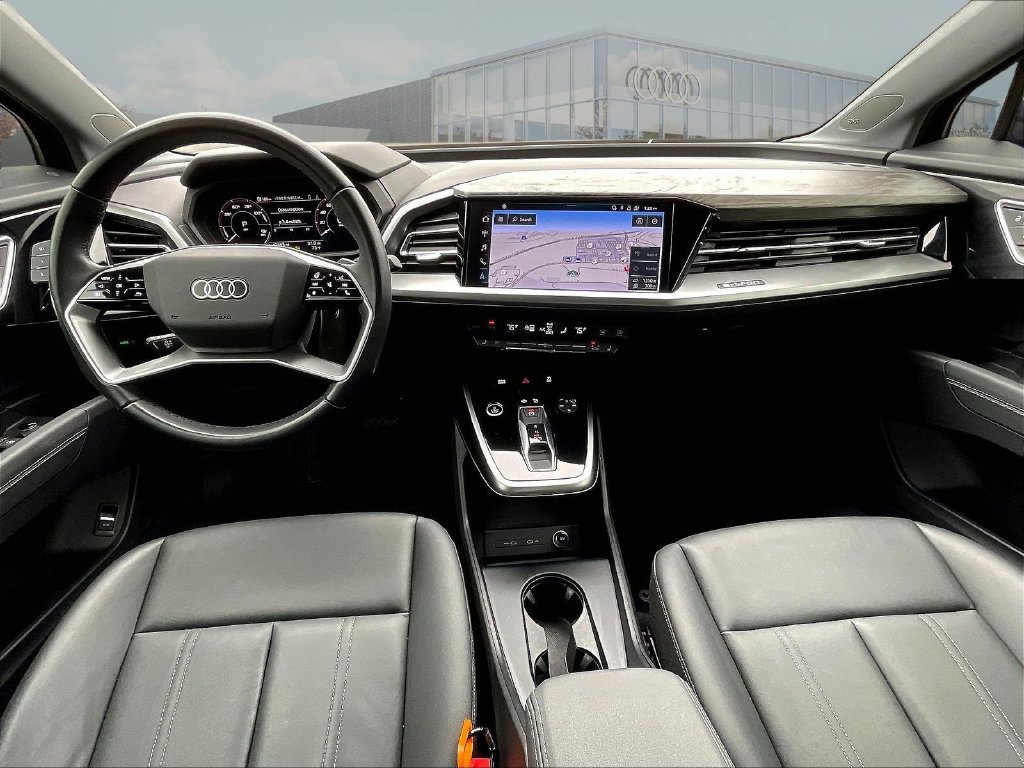 Used 2024 Audi Q4 e-tron Premium Plus AWD/4WD image 9