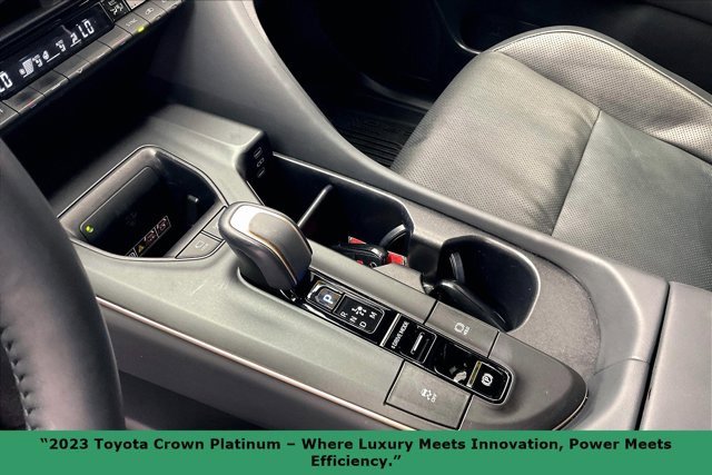 Used 2023 Toyota Crown Platinum image 17