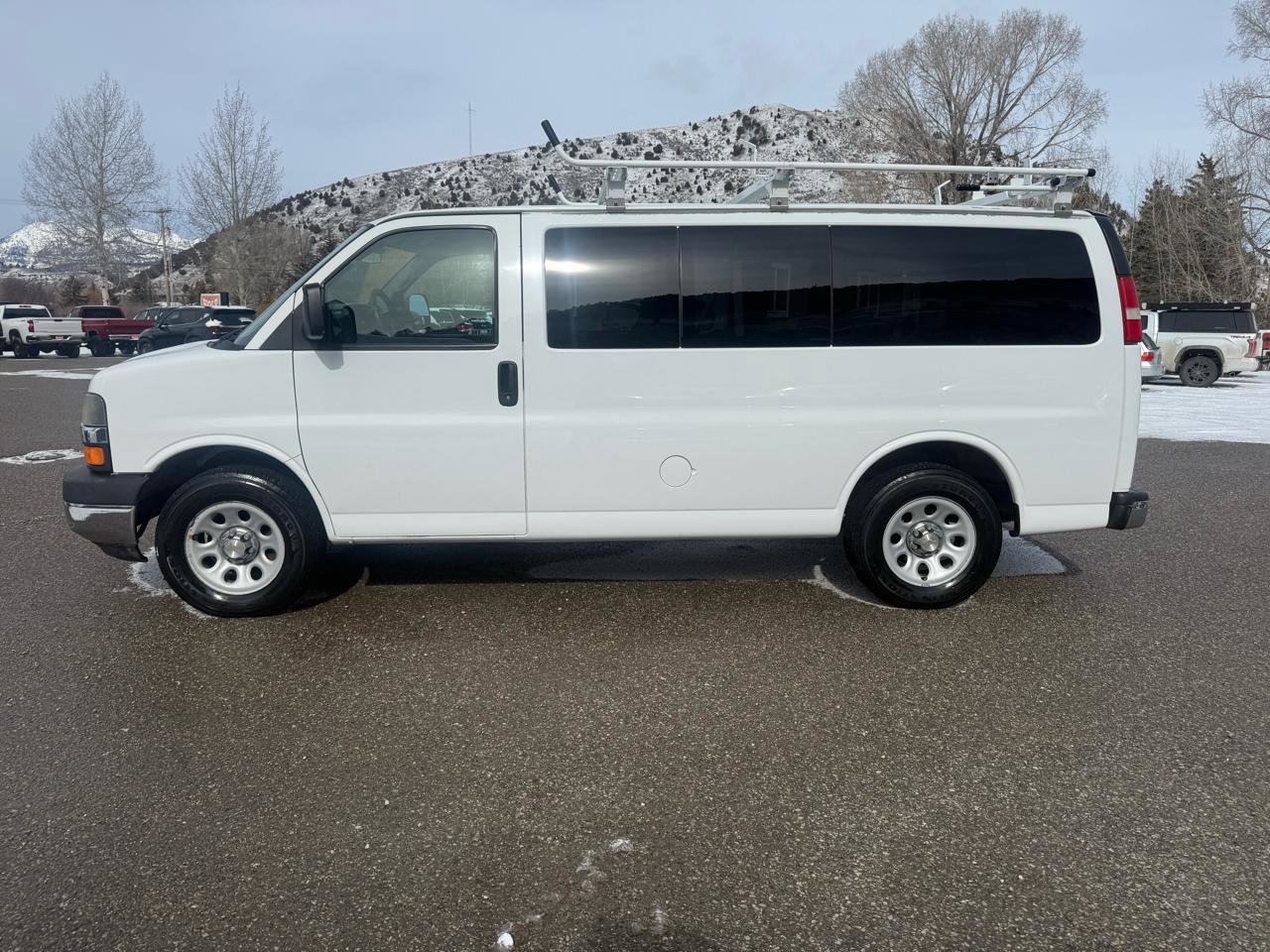 Used 2014 Chevrolet Express 1500 LT w/ LT Preferred Equipment Group image 2