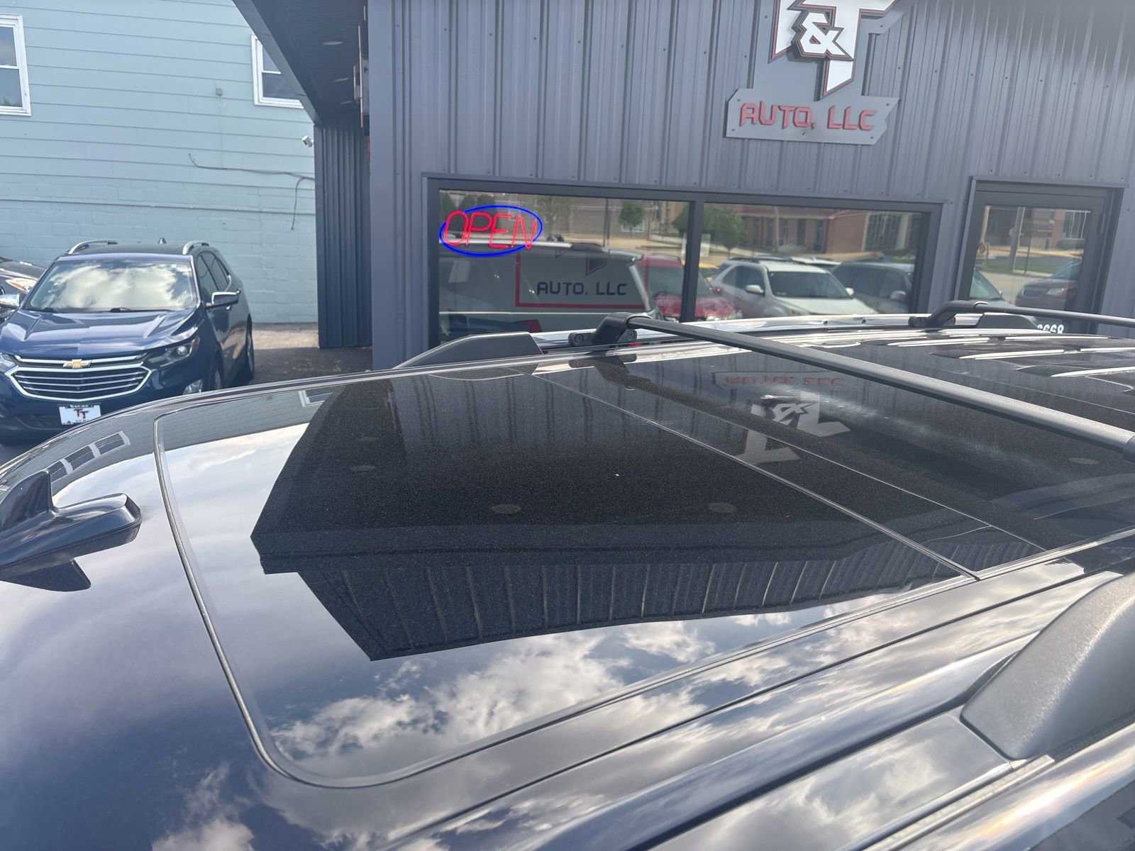 Used 2020 Ford Expedition Limited w/ Equipment Group 302A image 11