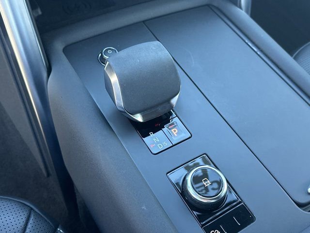 Used 2023 Land Rover Discovery HSE R-Dynamic image 33