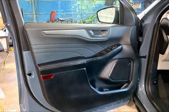 Used 2023 Ford Escape Active image 18