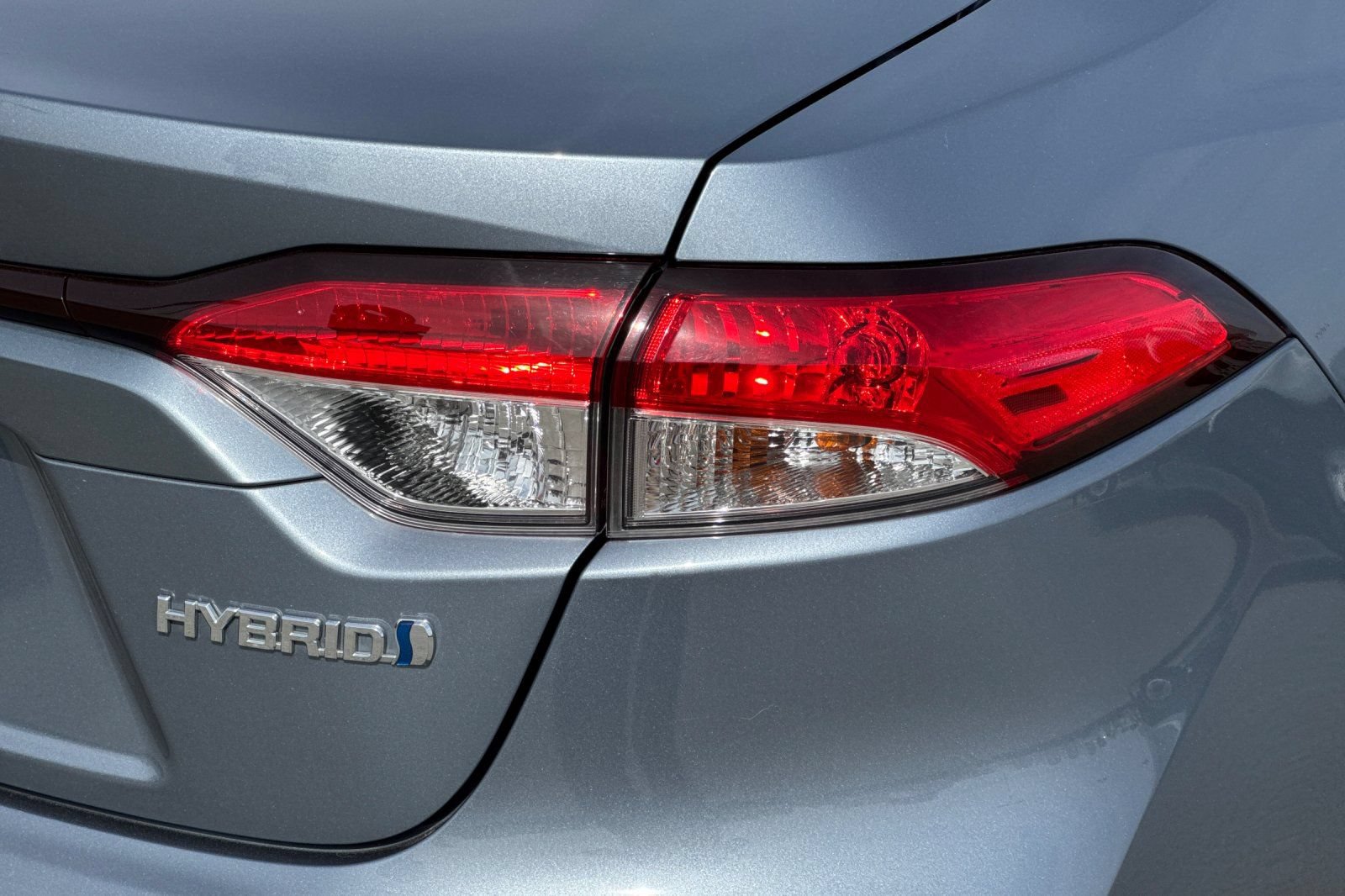 Used 2022 Toyota Corolla LE FWD image 30