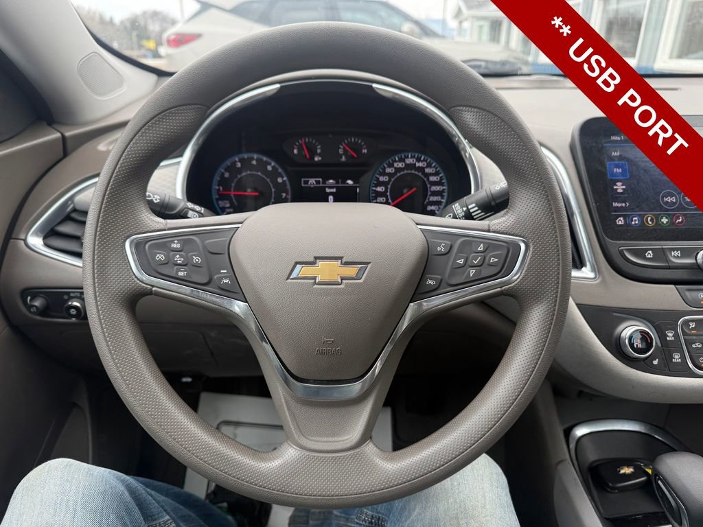 Used 2021 Chevrolet Malibu LT image 15