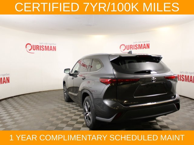 Used 2021 Toyota Highlander XLE AWD/4WD image 7