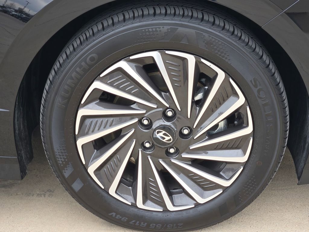 Certified 2026 Hyundai Sonata Limited image 8