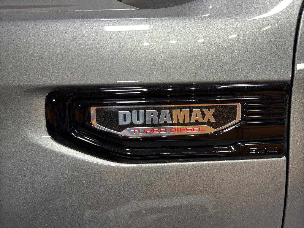 Used 2025 GMC Sierra 1500 Elevation w/ LPO, Elevation Black Package image 11