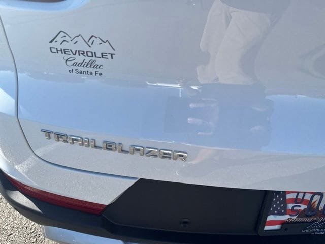 Used 2024 Chevrolet TrailBlazer LT w/ LT Cold Weather Package FWD image 24