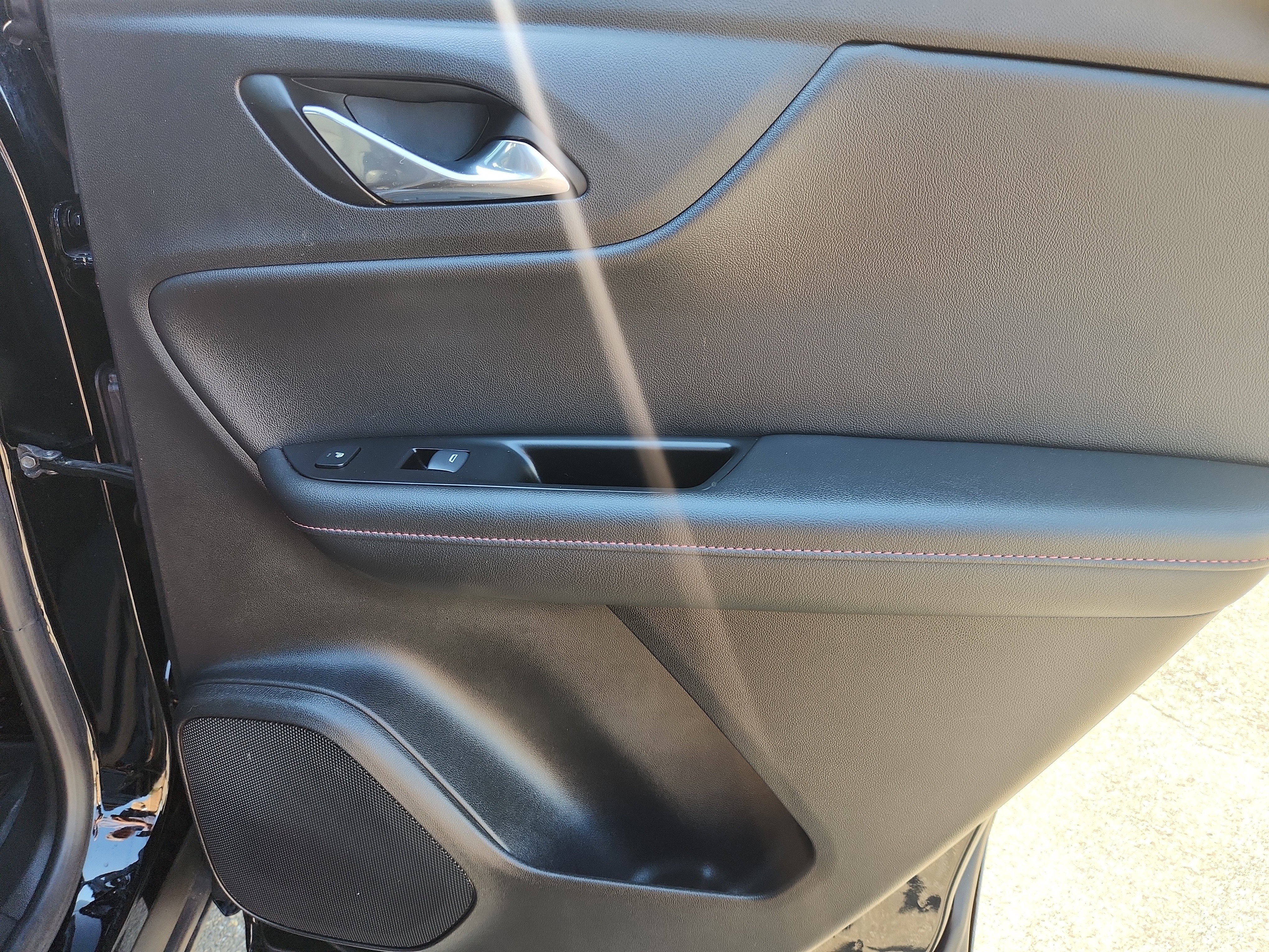 Used 2025 Chevrolet Blazer RS w/ Driver Confidence II Package image 50