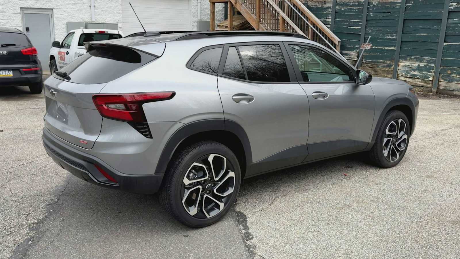 Certified 2025 Chevrolet Trax RS w/ Driver Confidence Package image 8